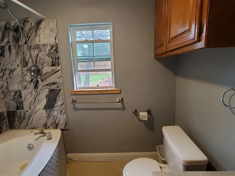 204 Alice Dr — Photo 12