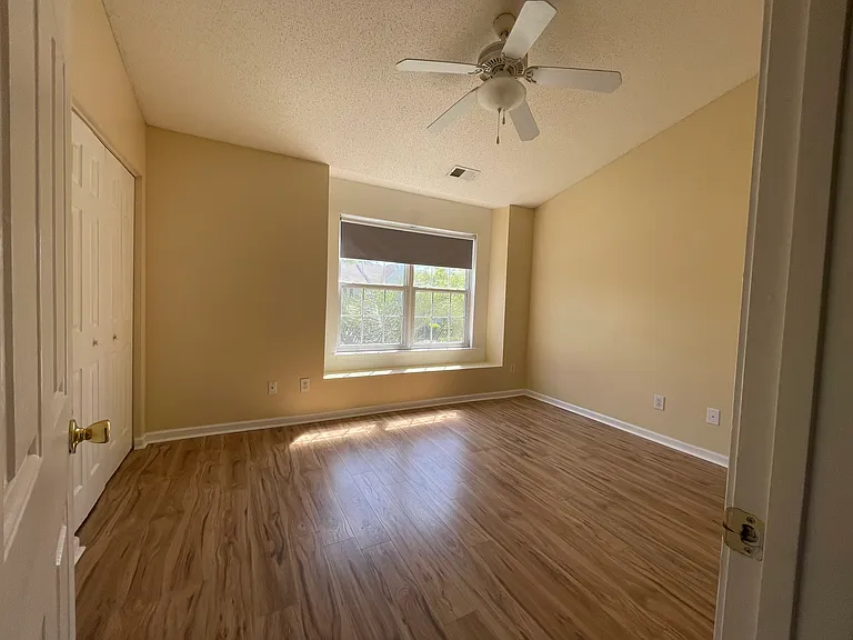 3565 Crepe Myrtle Ct — Photo 9