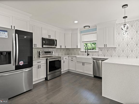 5th image of 1507 Robert Lewis Ave