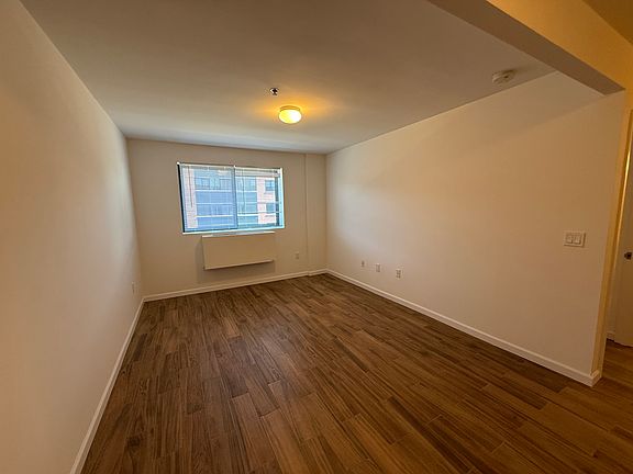 5th image of 31-12 31st St #6