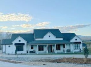 3 Turnberry Dr, Sheridan, WY 82801