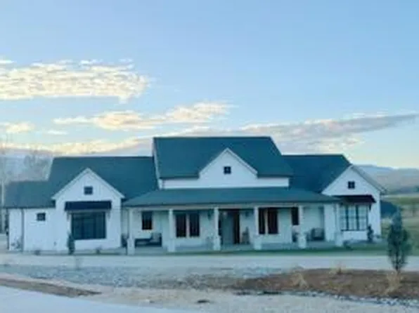 3 Turnberry Dr, Sheridan, WY 82801