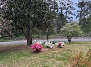 3754 Debbie Ln, Powder Springs, GA 30127