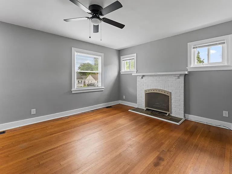 2501 Williams St — Photo 12