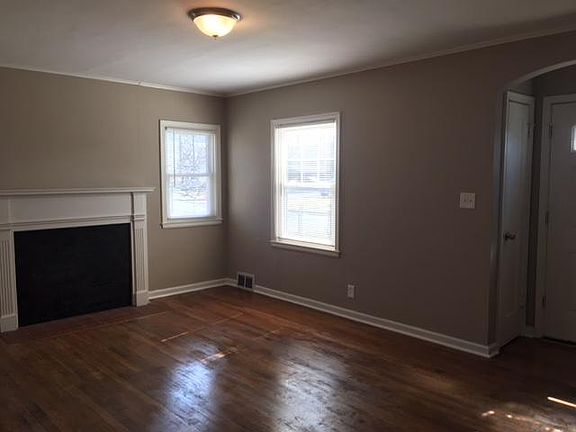 2nd image of 1248 Republic Ave