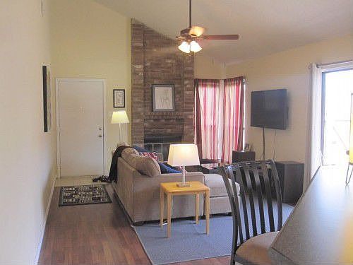 4th image of 1108 Buttercup Cir