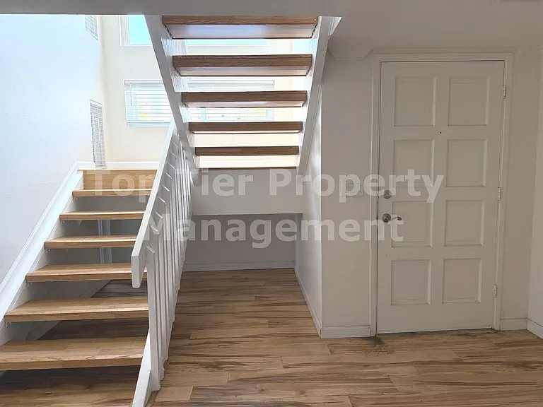 125 Acacia Ave — Photo 21