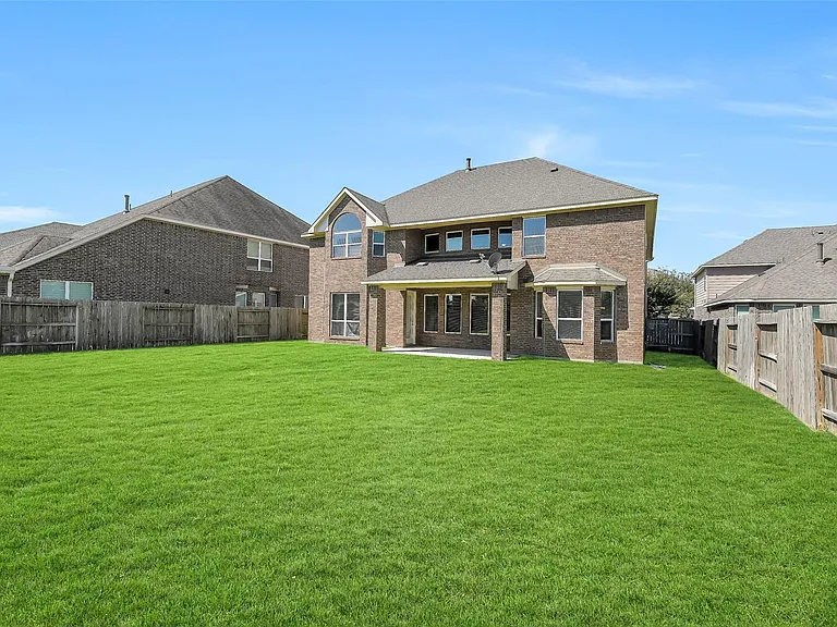 16706 Chestnut Square Dr — Photo 34