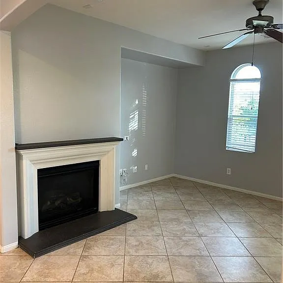 27573 Rosebud St — Photo 7