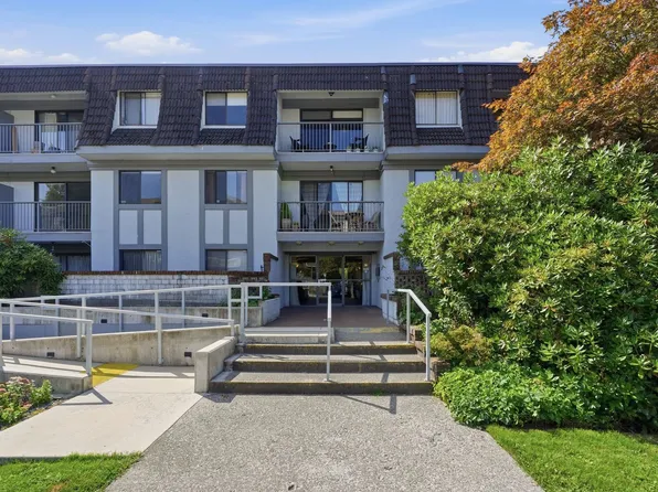 275 W 2nd St #305, North Vancouver, BC V7M 1C9