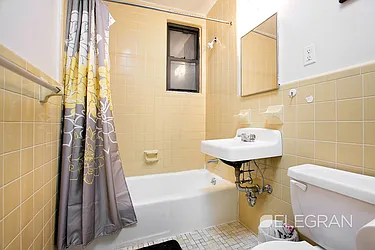 Rented by (Legacy) Elegran