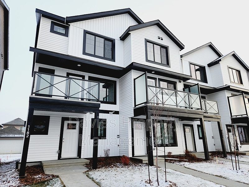 1st image of 1182 Aster Blvd NW