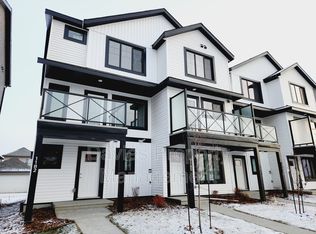 1182 Aster Blvd NW, Edmonton, AB T6T2N8