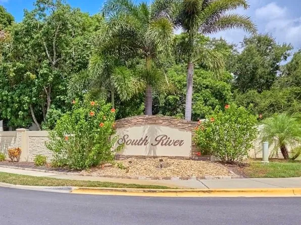 391 SW South River Drive #203, Stuart, FL 34997