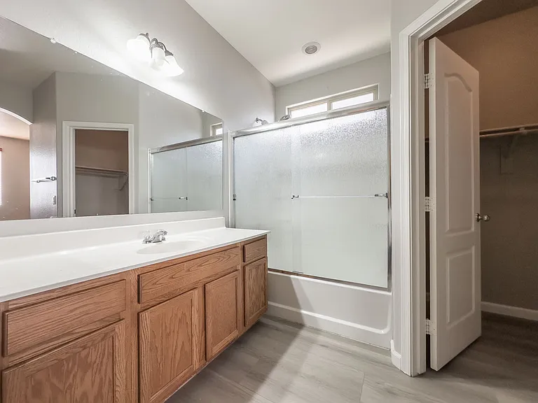 1036 S 177th Dr — Photo 14