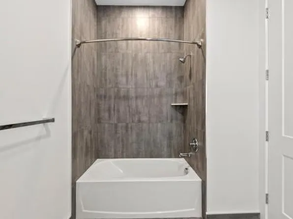 121 34th Street image 149 of 213