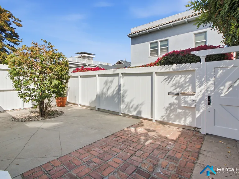 113 Vista Pl #A — Photo 16