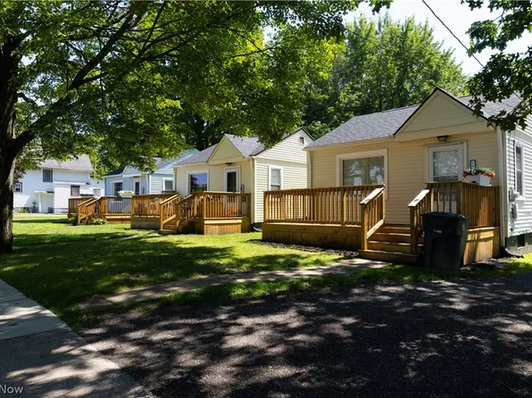 1182 Youngstown Rd SE, Warren, OH 44484