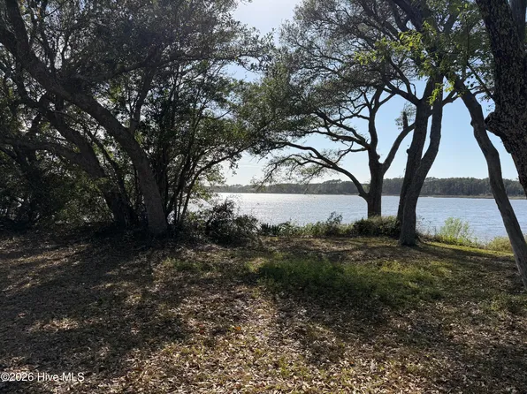 313 Pelican Harbor Rd Lot 18, Beaufort, NC 28516