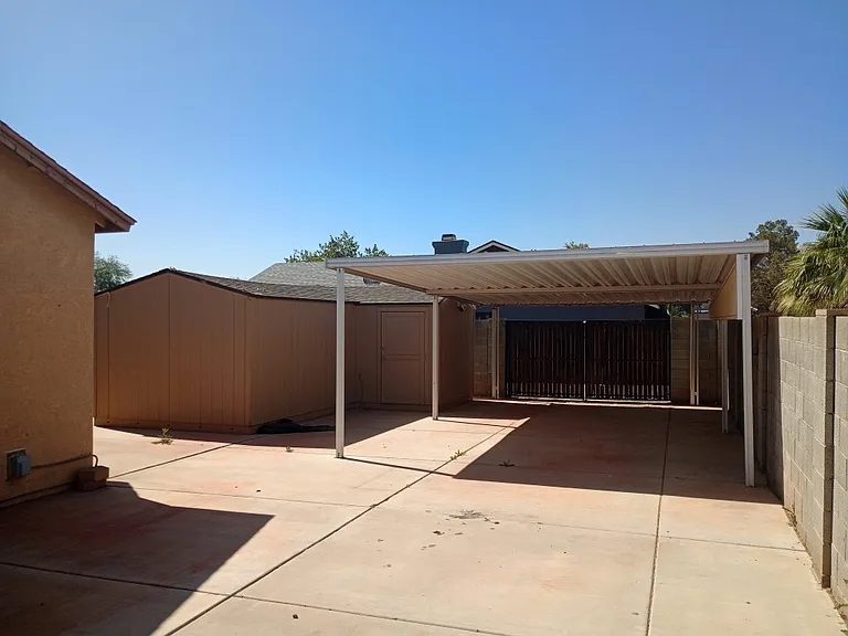 1161 E Avenida Isabela — Photo 22