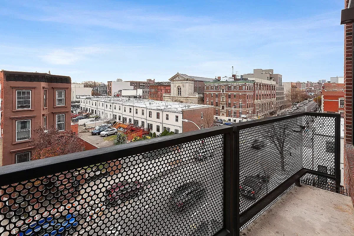 781 Dekalb Ave — Photo 1