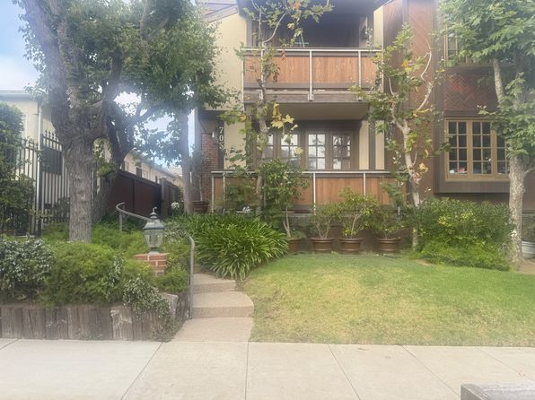 703 9th St APT 4