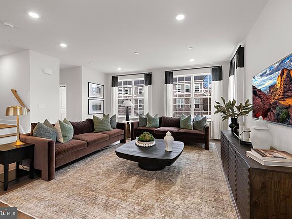 5th image of 106 Fred Clark Dr