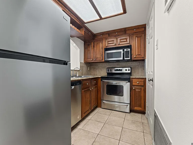 2045 N 3rd St #418 — Photo 4