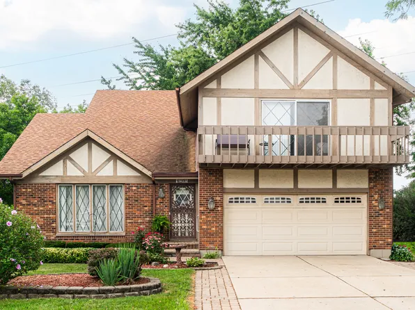 1205 N Scarlet Ct, Addison, IL 60101