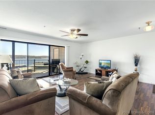 228 Waters Edge Dr #28-2A, Lake Ozark, MO 65049