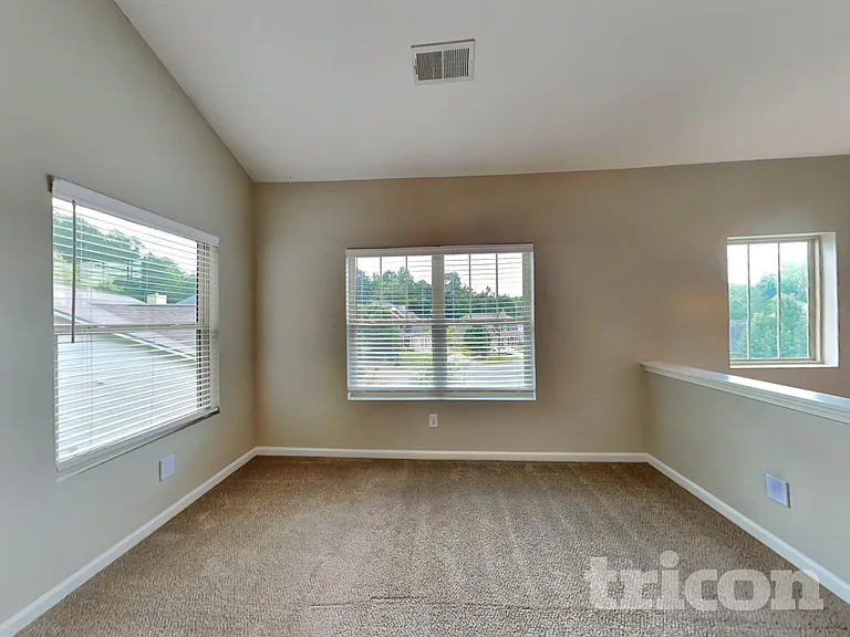 456 Clematis Ct — Photo 3