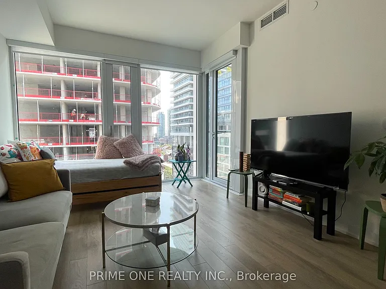 158 Front St E #1114 — Photo 8