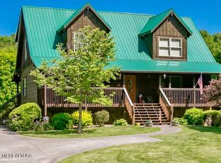 3525 Autumn Woods Ln, Sevierville, TN 37862