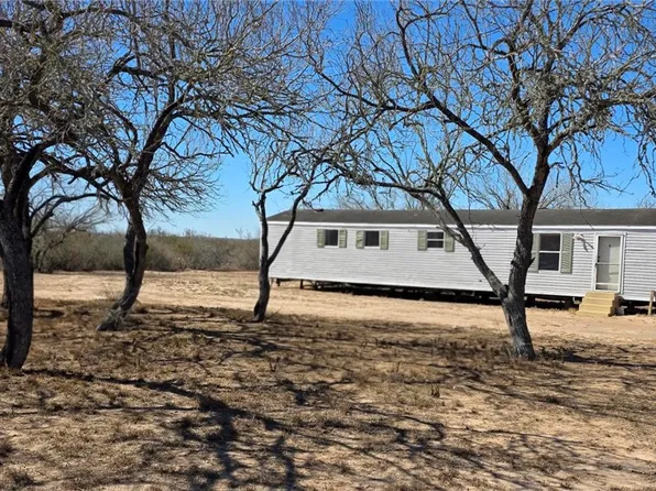 123-124 Frontier Rd, San Diego, TX 78384