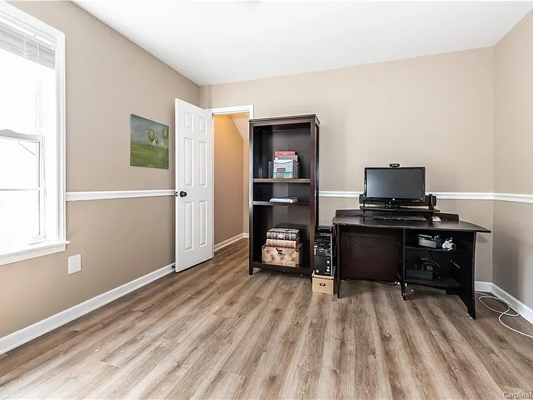 9619 Elizabeth Townes Ln — Photo 20