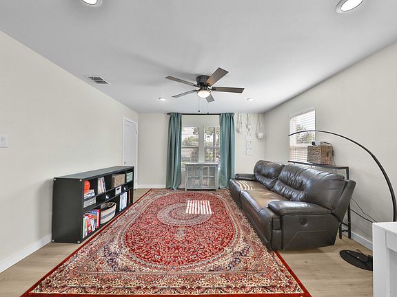 3rd image of 315 W Norwood Ct #1