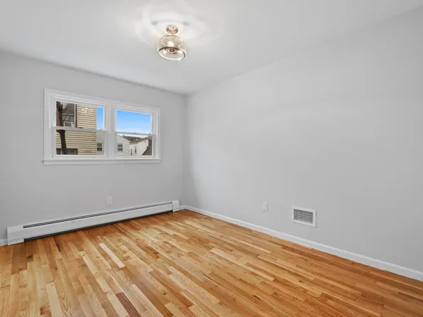 144 West 30th Street image 8 of 11