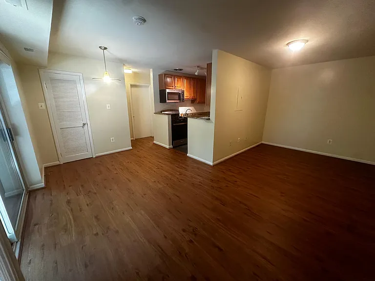8708 Manchester Rd #A — Photo 10