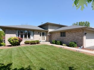 3569 Fairway Dr, Crete, IL 60417