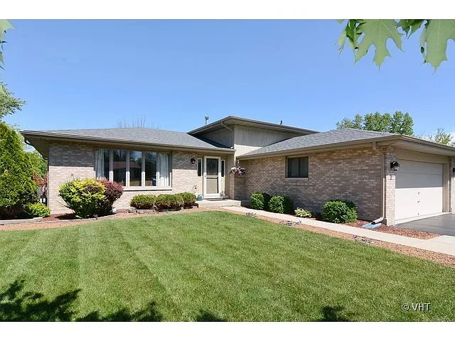 3569 Fairway Dr photo 1
