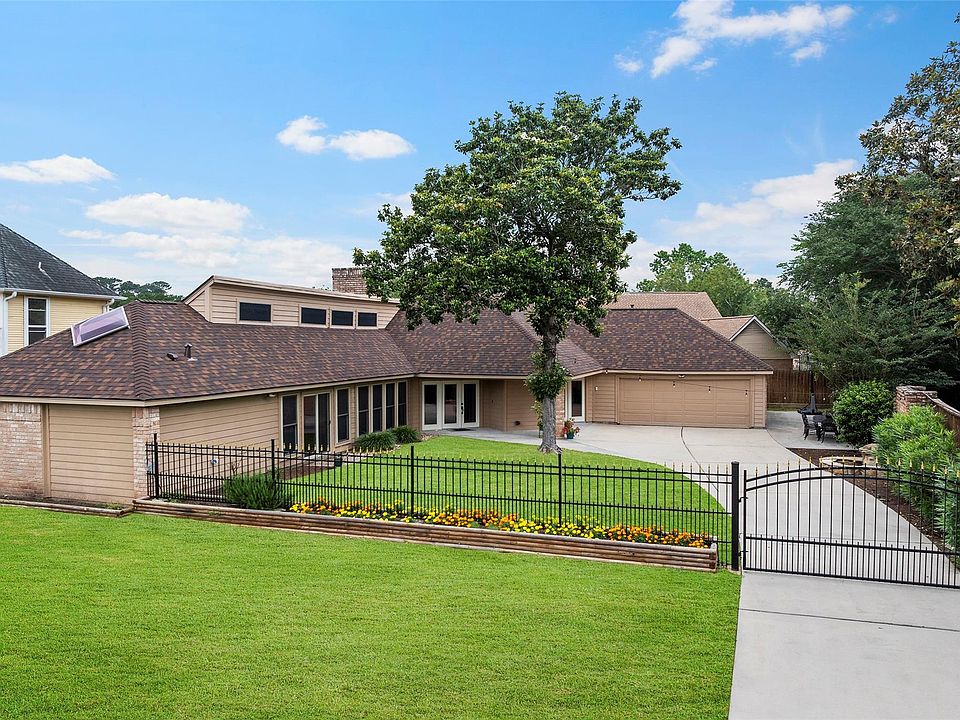 1st image of 18014 Echobend Ln