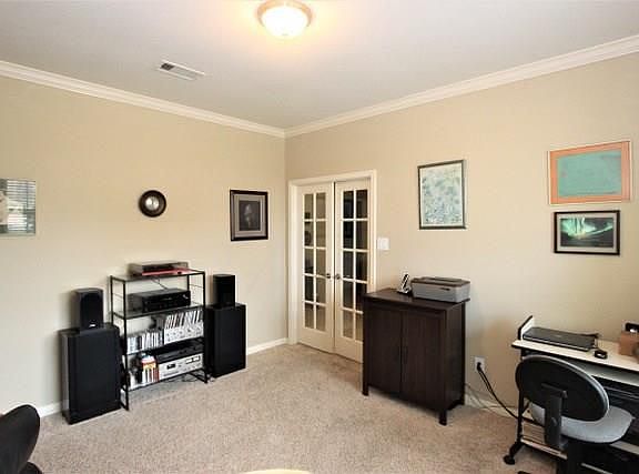 3rd image of 25627 Westbourne Dr