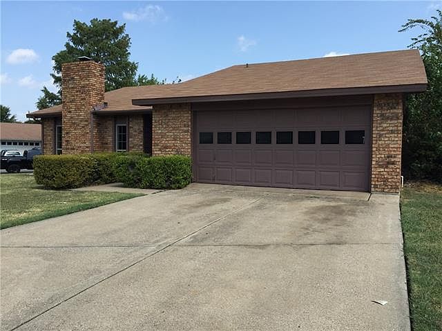 1st image of 201 Cordoba Ct