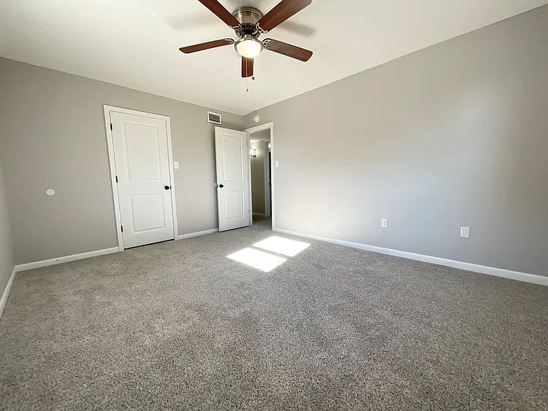 713 Melody Ln #C-7 — Photo 16