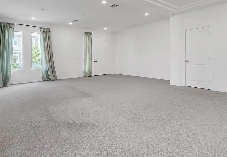 8541 S Pioneer Way — Photo 21