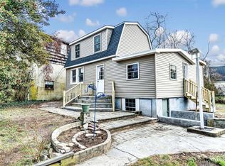 851 Flanders Rd, Flanders, NY 11901