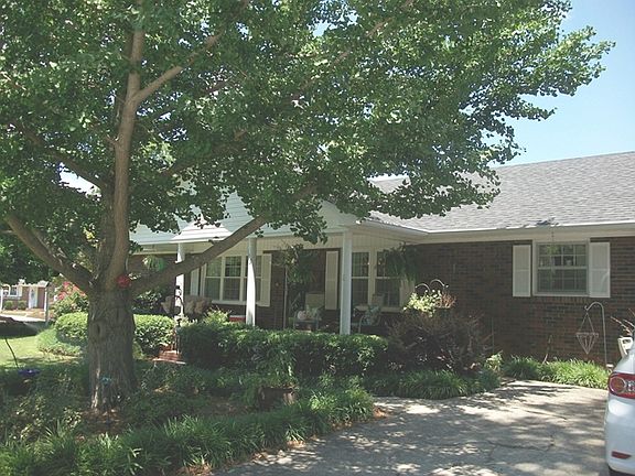 3rd image of 103 S Lakeshore Dr