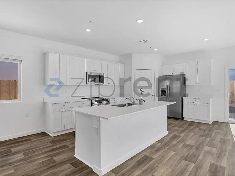 3396 N Vaughan Ave — Photo 17