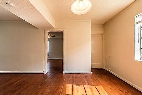 5th image of 337 E Lullwood Ave APT 3