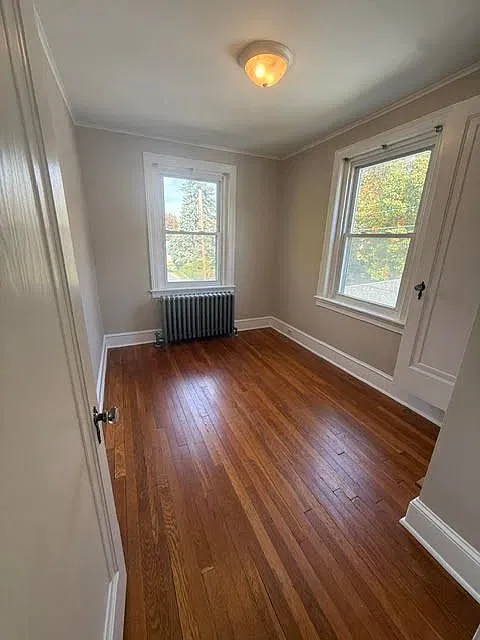 4 bed, 1.5 bath, 1724 sqft, $2,000 — Photo 4